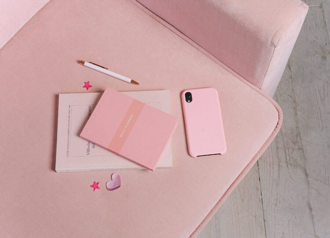 疲れている時、スマホを見たくなる理由